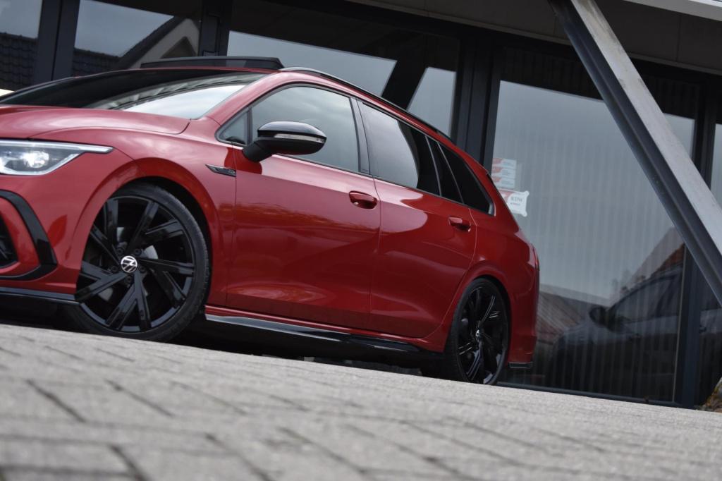 Volkswagen Golf variant 1.5 etsi r-line | maxton | iq-light | panoramadak |