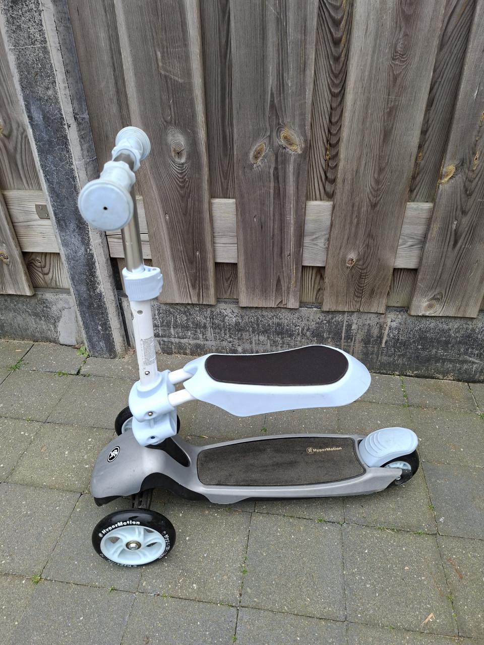 Hypermotion kinderstep met zitje