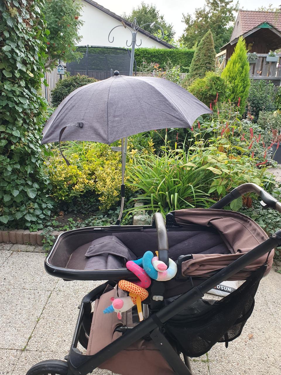 Paraplu kinderwagen dubatti