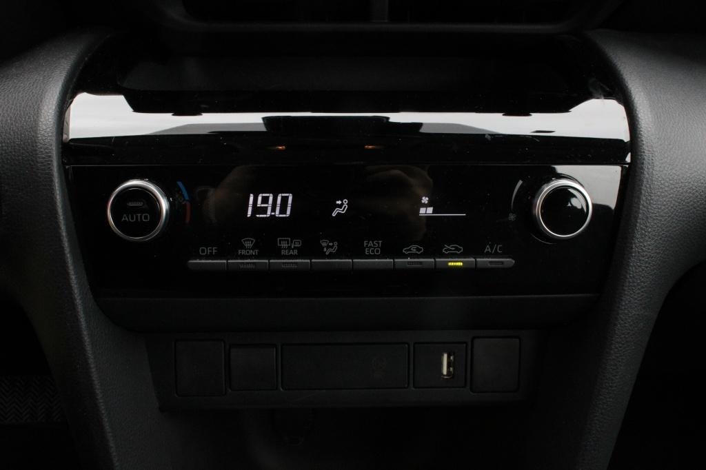 Toyota Yaris Cross 1.5 hybrid business