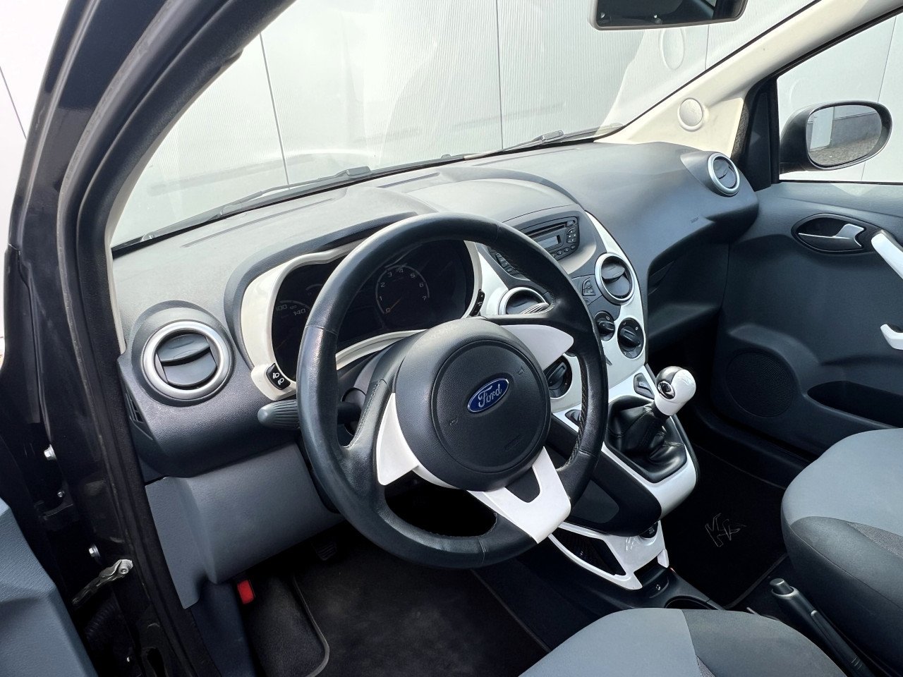 Ford Ka Titanium bouwj. 7-2012 km stand 157.017