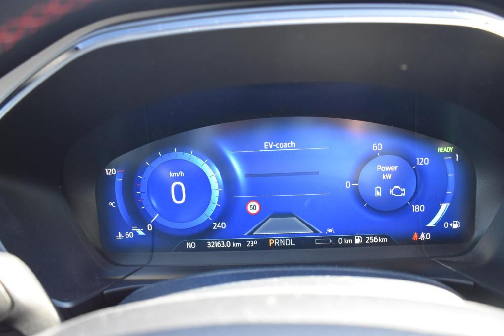 Ford Kuga 2.5 phev st-line x