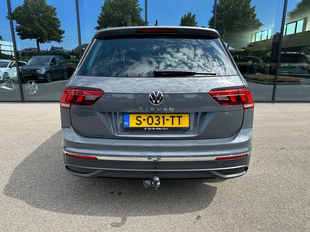 Volkswagen Tiguan 1.5 tsi 150pk dsg life | camera | trekhaak | navi | carpl