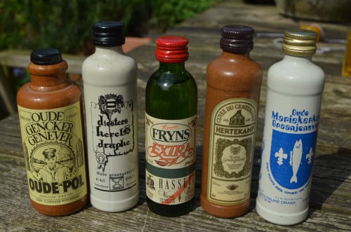 Diverse miniatuur flesjes meest Belgische jenever (5)