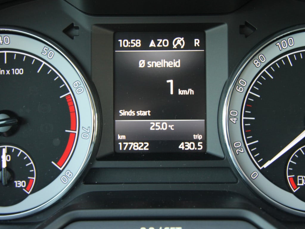 Skoda Octavia combi 1.0 tsi 116pk dsg style sport | kuipstoelen