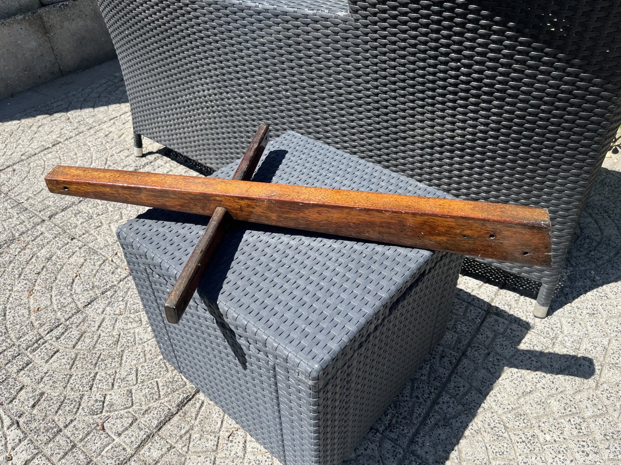 Mast, hardhout  lengte 75 cm