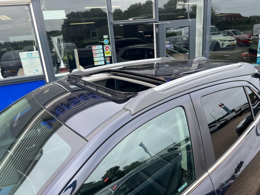Opel Mokka 1.4 turbo innovation, leer, schuif/kanteldak, trekhaak enz...