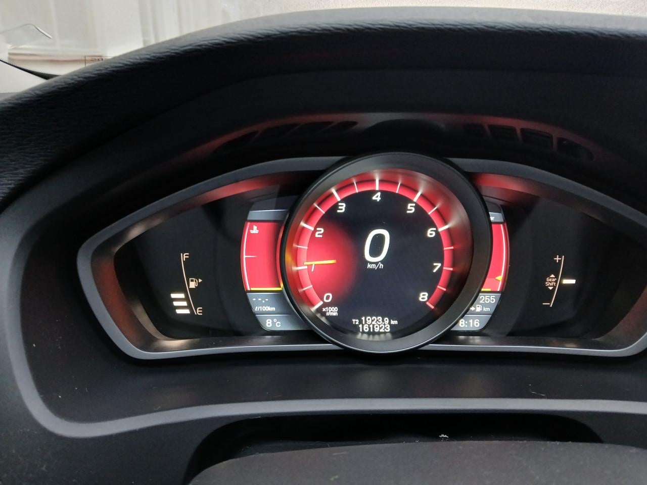 Volvo V40 T3 200 pk