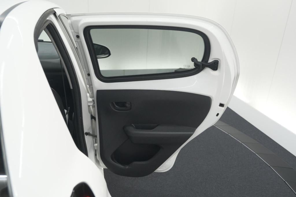 Citroen C1 1.0 vti feel | airco | bluetooth radio | getint glas | 5 deurs