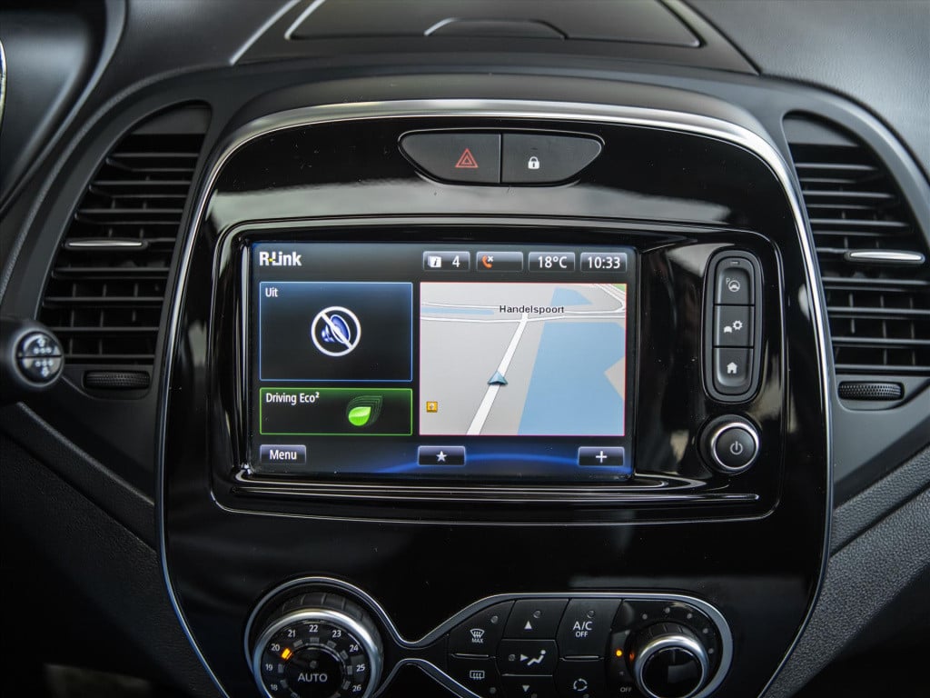 Renault Captur tce 150 intens | automaat | parkeer sensor | panodak | navi 