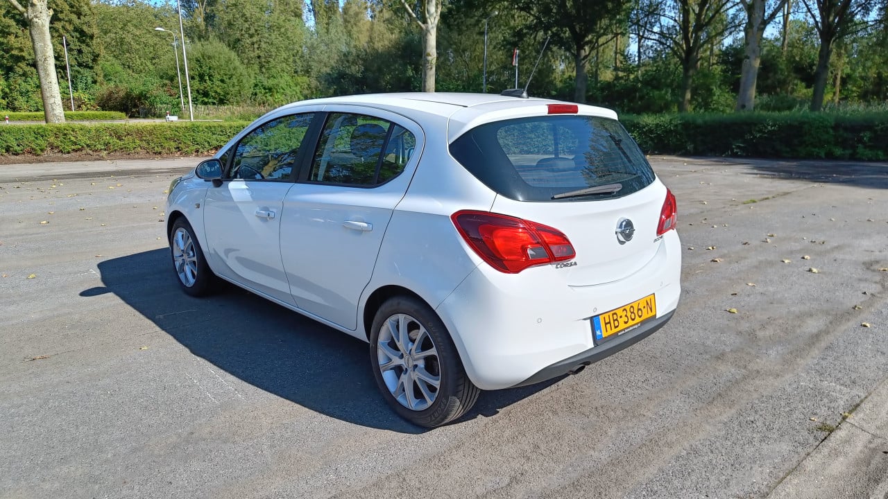 Opel Corsa 1.0 met o.a. Cruise Control