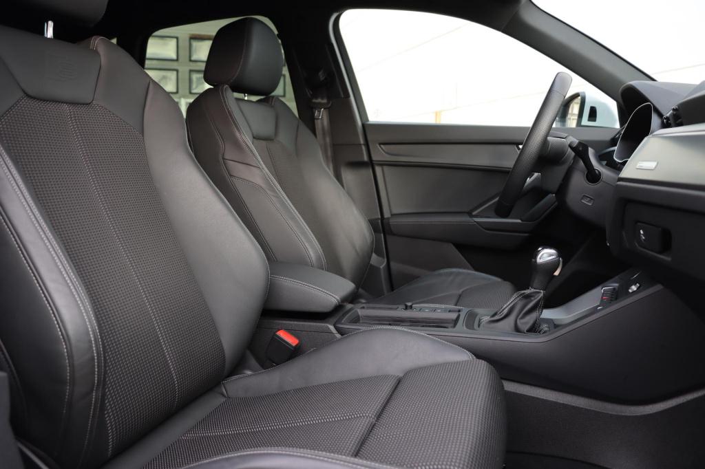 Audi Q3 35 tfsi s edition 150pk s-tronic