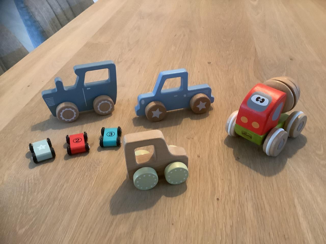 Little Dutch + Chicco houten Auto’s - 7 stuks