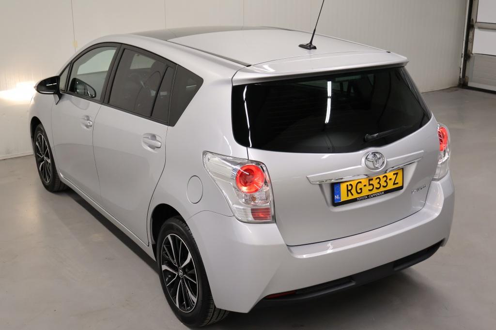 Toyota Corolla Verso 1.6 vvt-i skyv. ed.