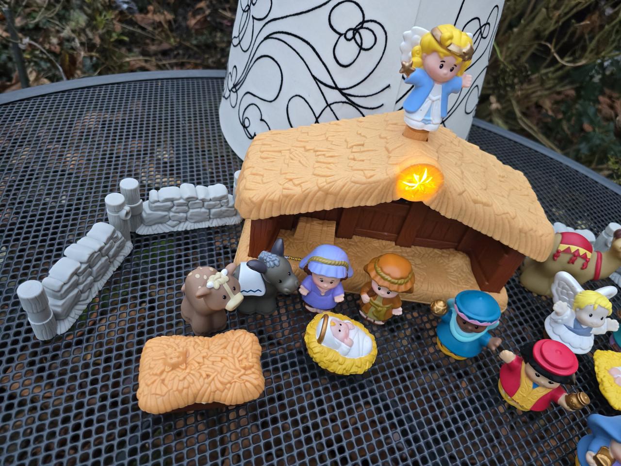 Fisher-Price  Little People   KERSTSTAL