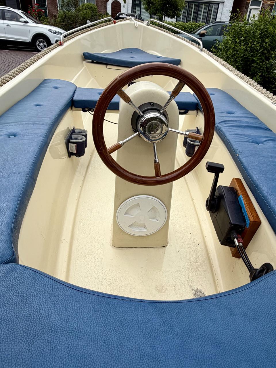 Corsiva 430 met mercury 4 PK en trailer