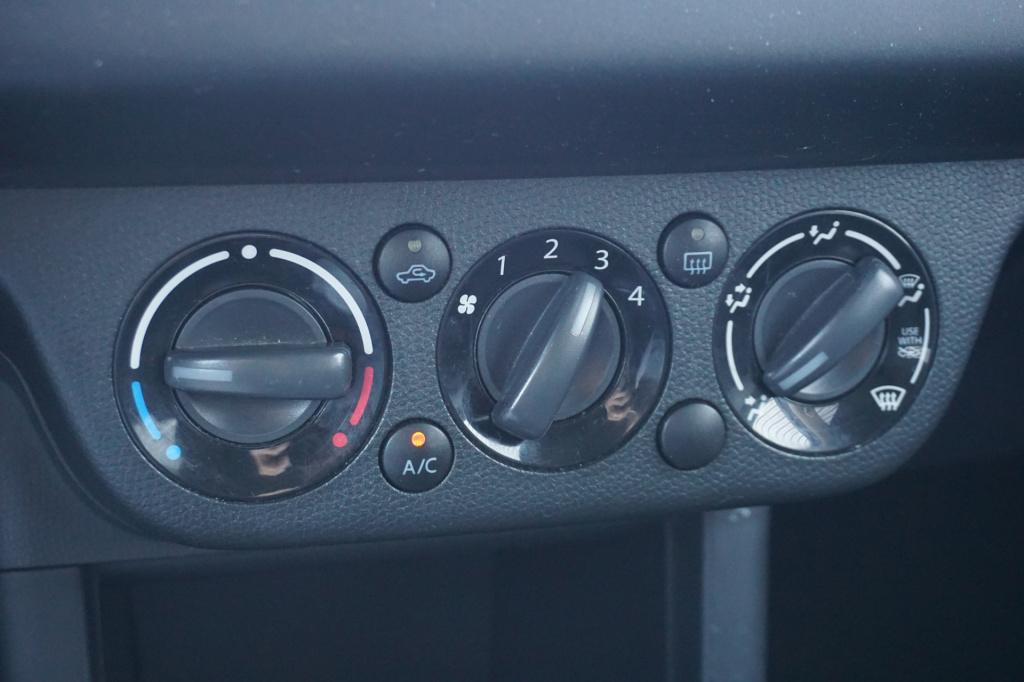 Suzuki Swift 1.5 exclusive airco / elektr. ramen / lm velgen / nap