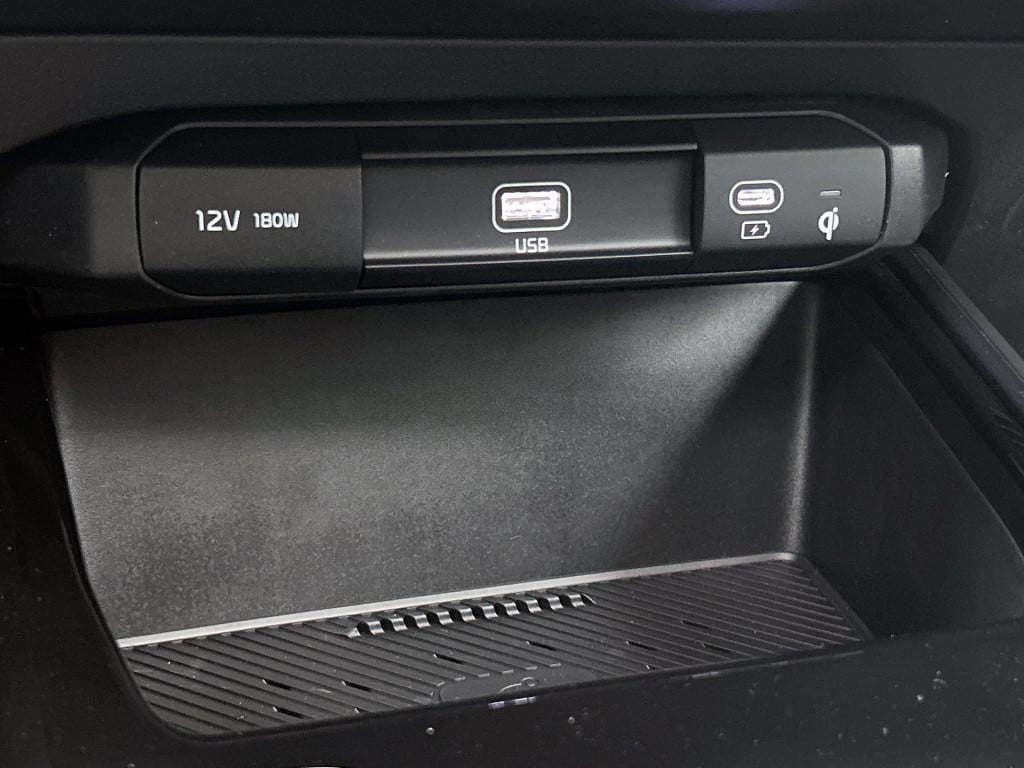Kia Niro Ev plus 64.8 kwh | pano | keyless | stoel/stuurverwarming