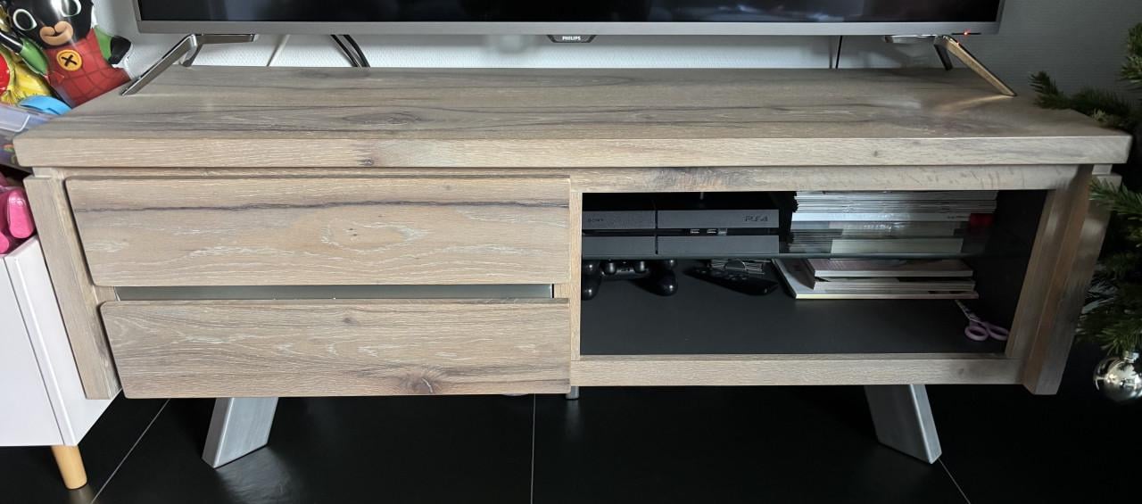 Meubels, tv meubel, eettafel, buffetkast