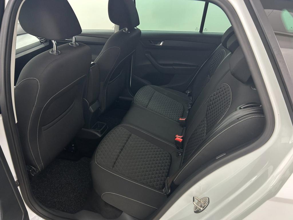 Skoda Fabia combi occasion 1.0 tsi drive | wit | tweedehands skoda fabia | 