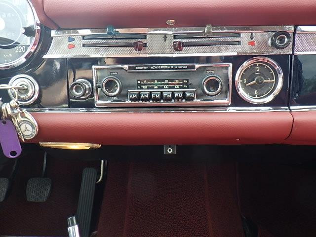 Mercedes-Benz Sl 230sl pagode