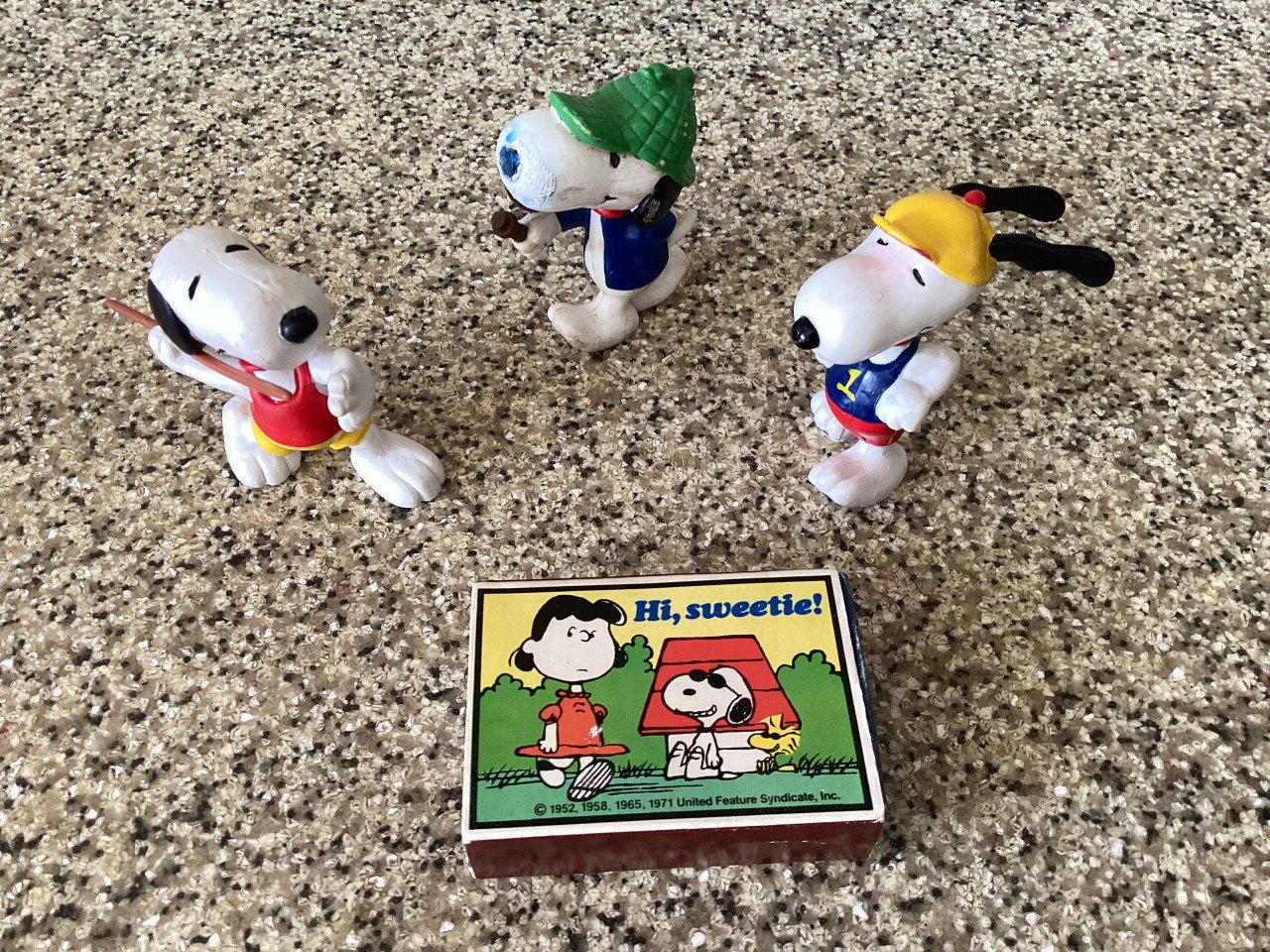 Heel veel verschillende rubber figuurtjes.