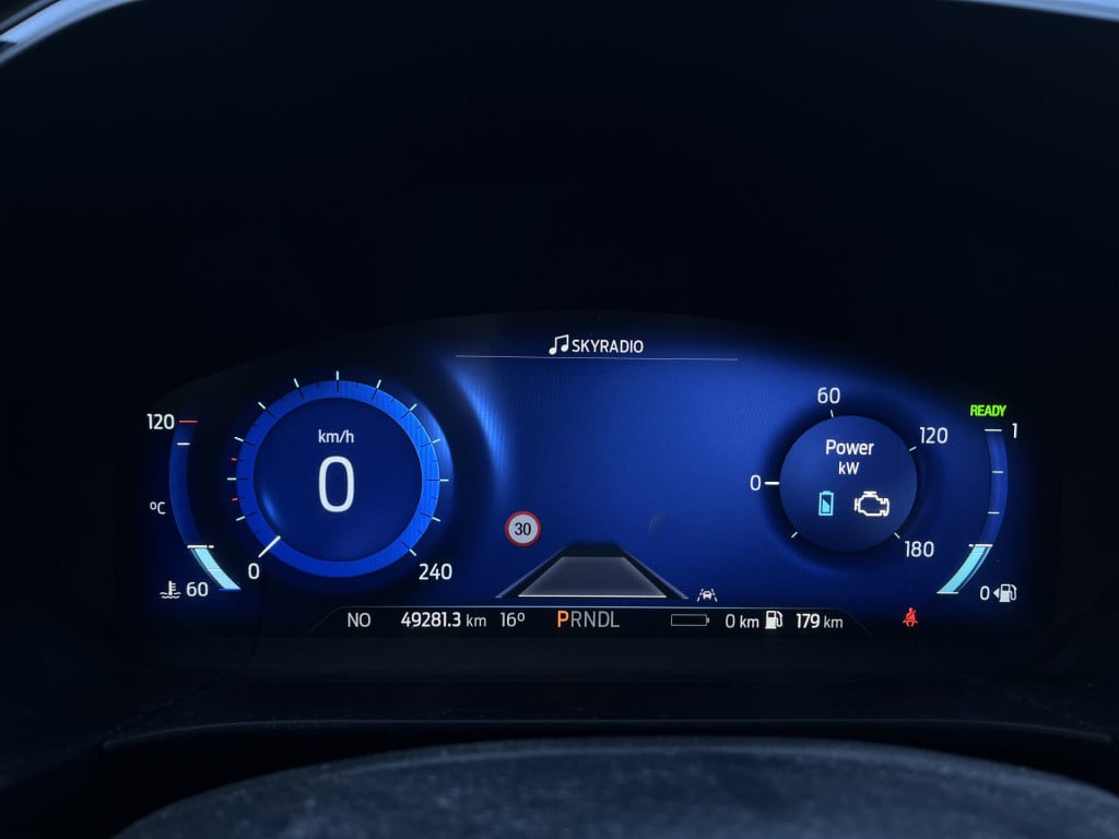 Ford Kuga 2.5 phev st-line x | pano | carplay | trekhaak | keyless | head-u