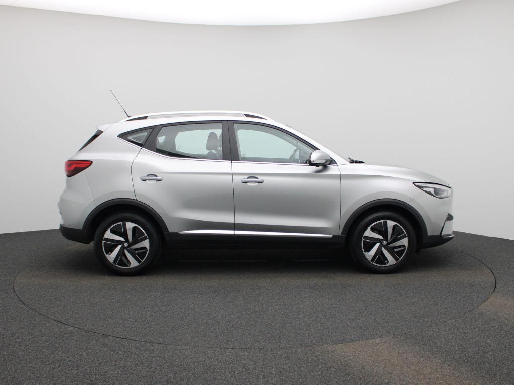 MG Zs Ev long range luxury 70 kwh 3-fase 11kw-lader | leder | panoramadak |