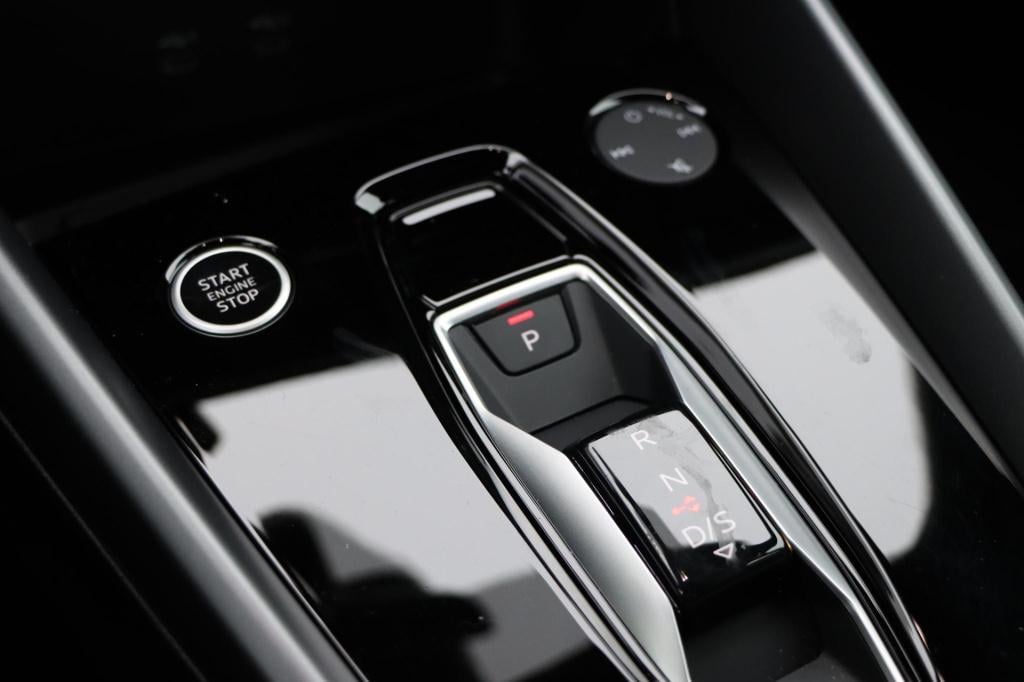 Audi A3 sportback 40 tfsi e advanced edition 204pk