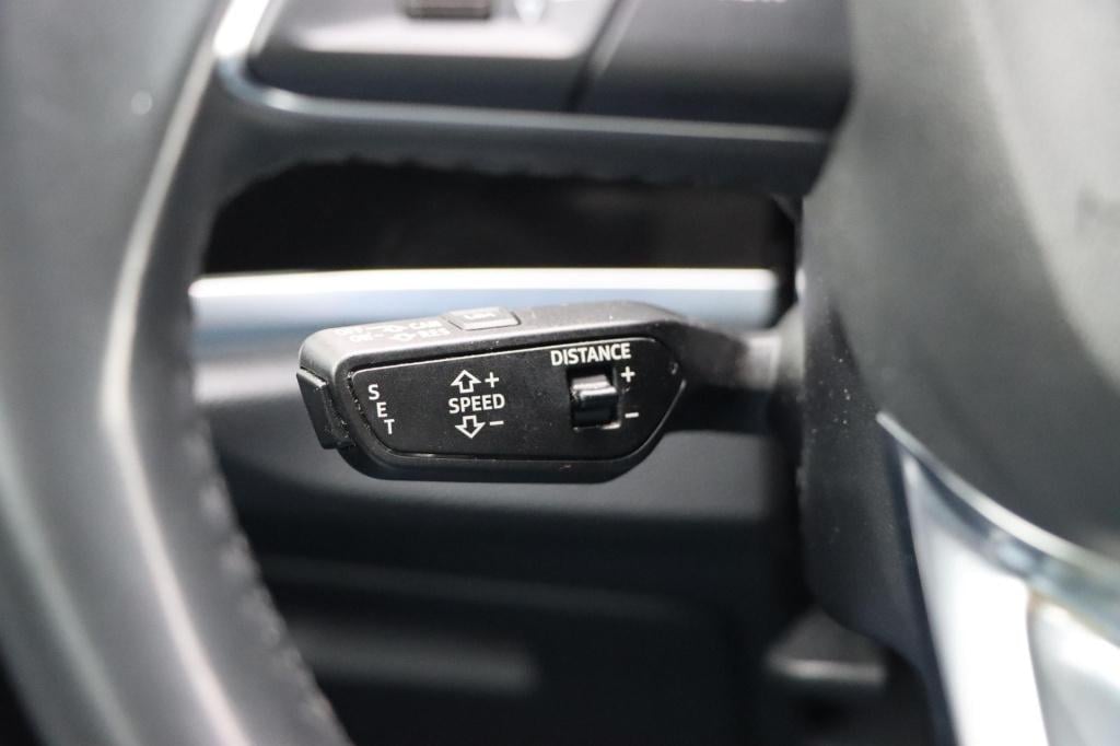 Audi Q3 35 tfsi pro line business