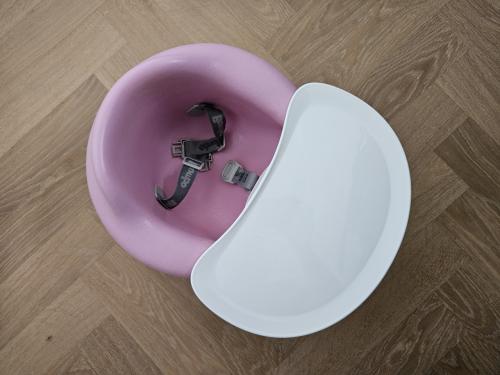 Bumbo floor seat