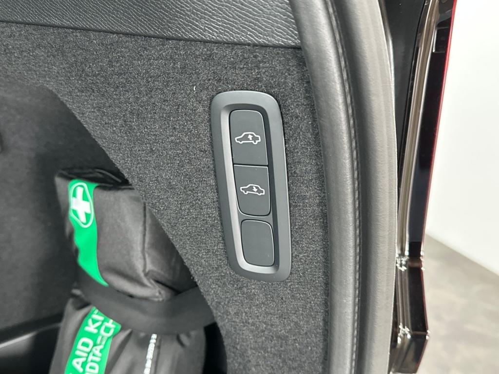 Volvo XC90 t8 awd gt ultra black edition bowers wilkins