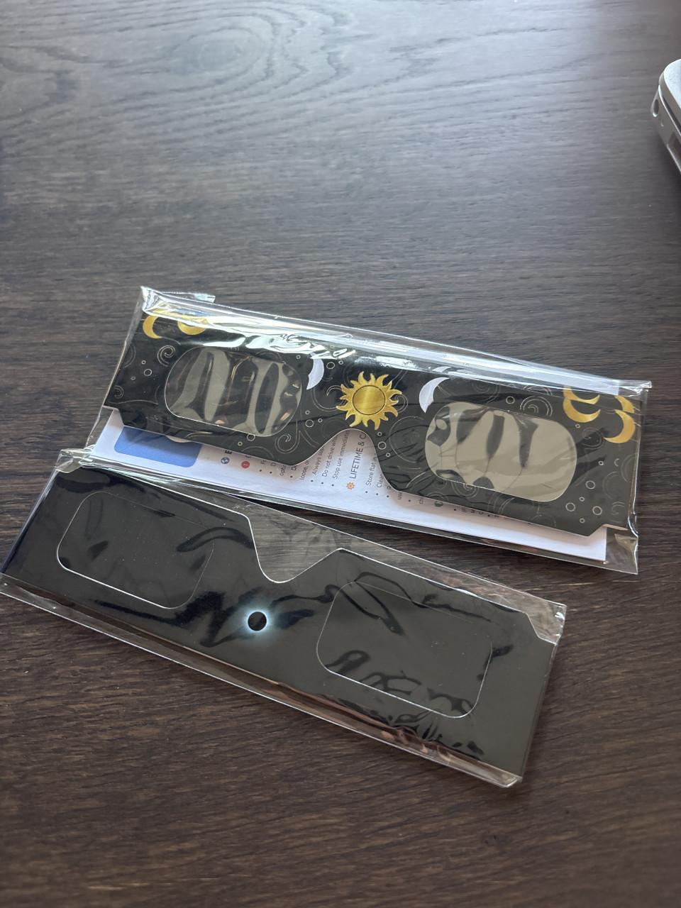Eclips zonnebril 3 stuks 10 euro per stuk