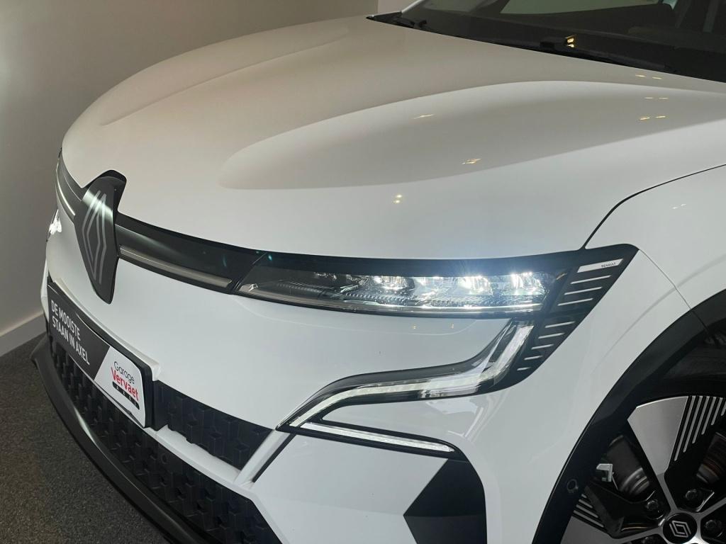 Renault Megane E-tech ev40 boost charge equilibre