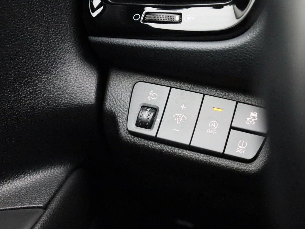 Kia Rio 1.2 dynamicplusline | lmv | leder | navigatie | parkeer sensoren | 