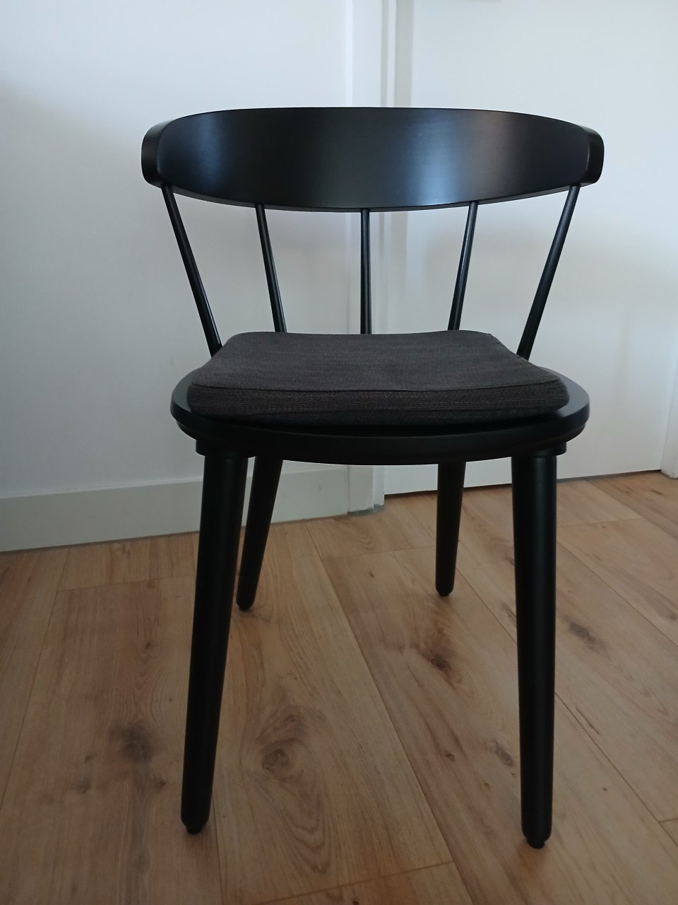 4 zwarte eethoek stoelen