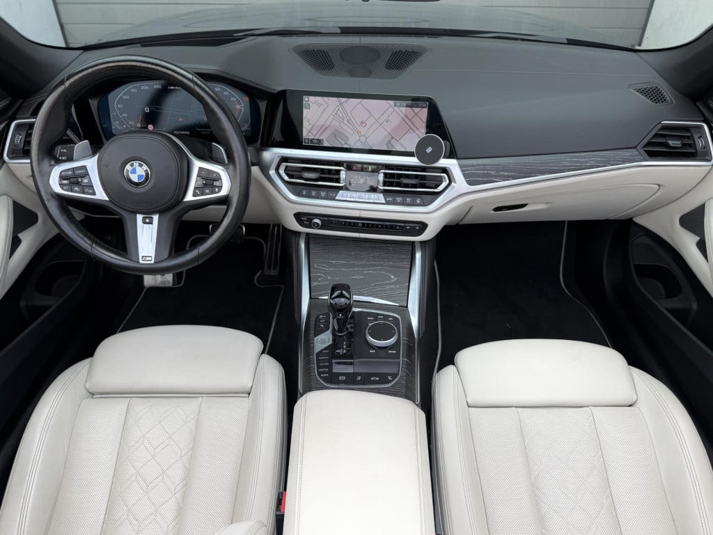 BMW 4 Serie cabrio m440i xdrive high executive m sport pro nl-auto np. €121