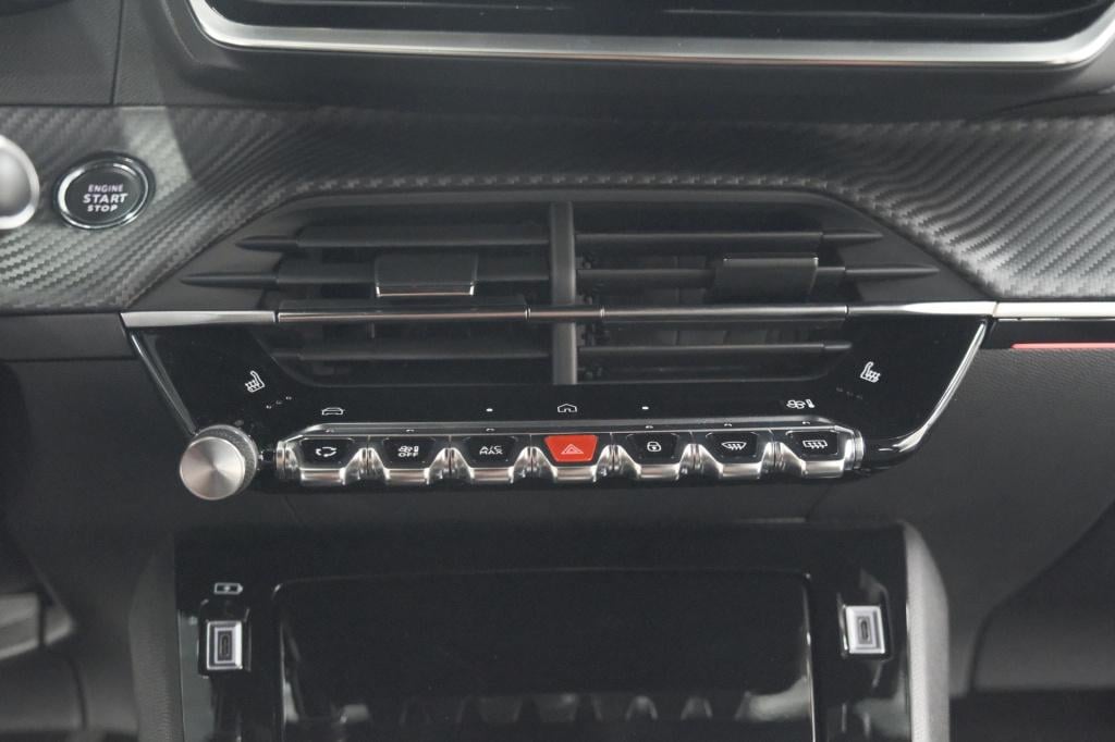 Peugeot 2008 puretech 130 eat8 gt | 360 camera | adaptieve cruise control |