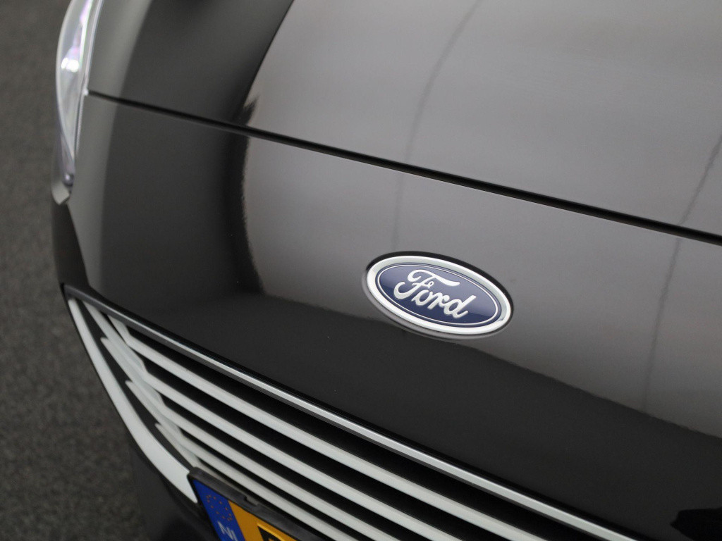 Ford Focus wagon 1.0 ecoboost hybrid trend edition business | cruise contro