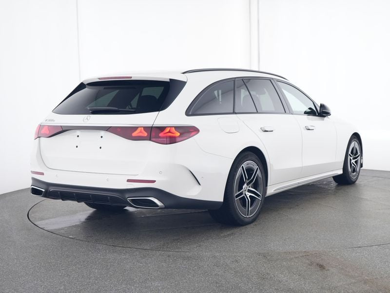 Mercedes-Benz E-Klasse estate 300 e amg plug-in hybride | amg line | night 
