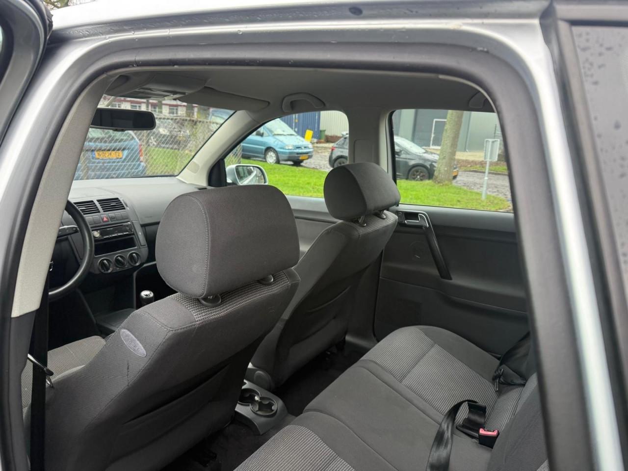 Volkswagen Polo 1.4-16V Highline 142.410km