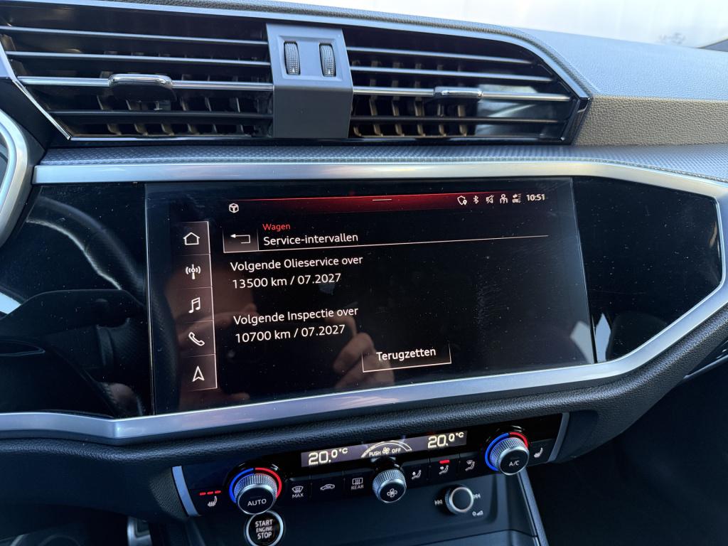 Audi Q3 45 tfsi ehybrid 245pk s edition | leder | black pakket