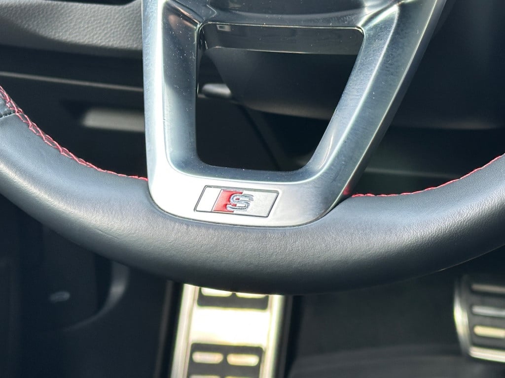 Audi Q3 sportback 45 tfsi e s-line | zwart optiek | camera | keyless | adap