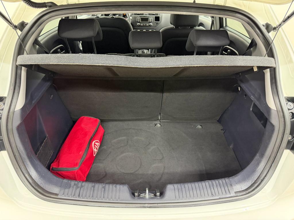 Kia Rio occasion 1.2 cvvt plus pack | wit | tweedehands kia rio | airco | u