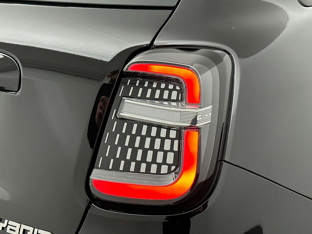 Fiat 600 1.2 hybrid urban | demonstratiemodel | apple carplay/android auto 