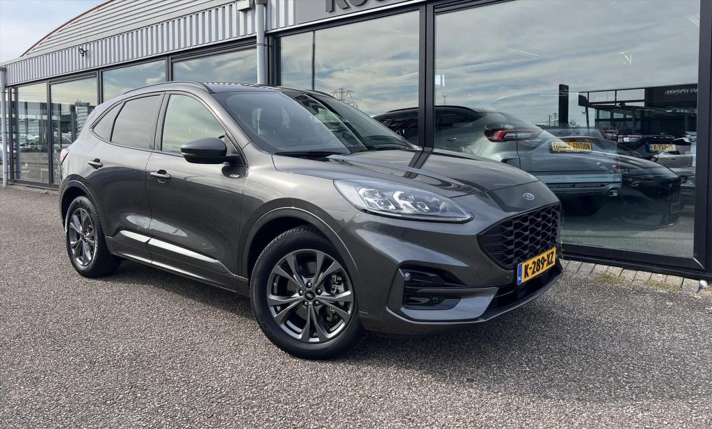 Ford Kuga 2.5 phev e-cvt 225pk st-line x , trekhaak , winterpack ( voorruit