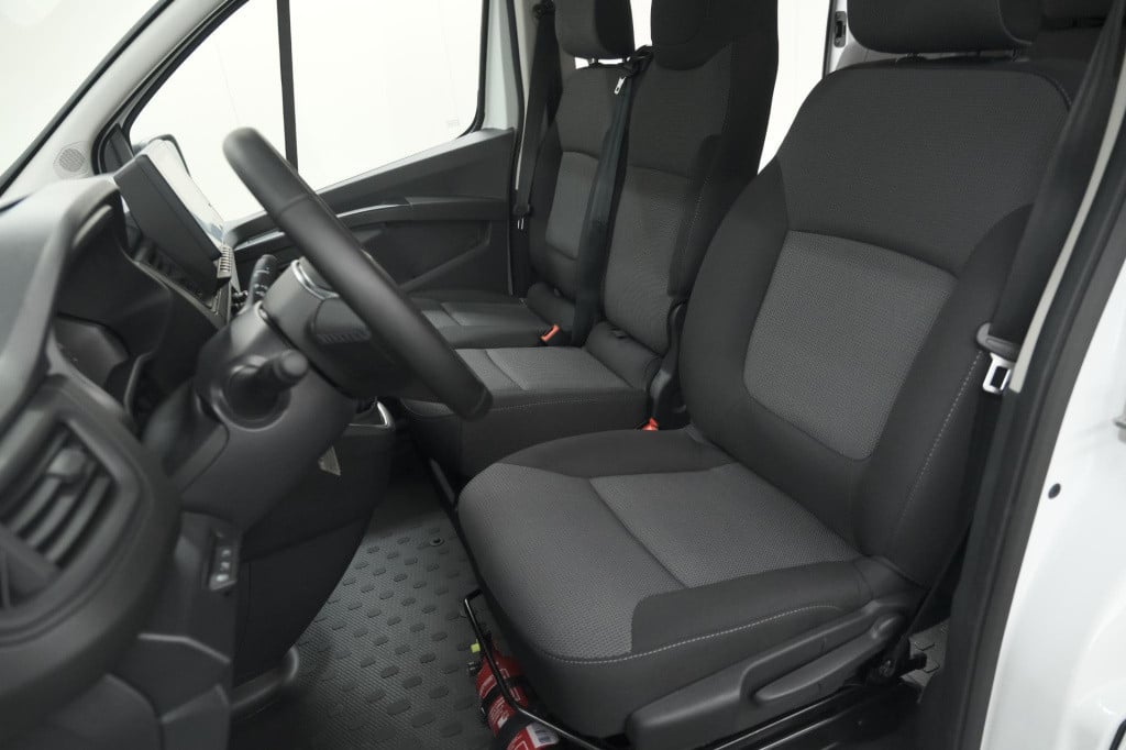 Renault Trafic 2.0 blue dci 130 t29 l2h1 advance dc | 6 zitplaatsen | camer