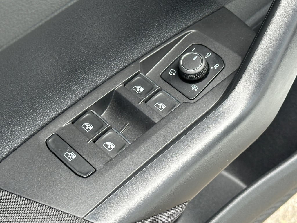 Volkswagen Polo 1.0 tsi dsg style | led | alcantara | keyless | camera | ri