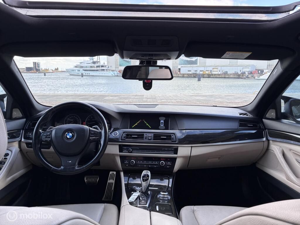 BMW 5 Serie, Touring 528i M-Pakket Led Panorama km344.763 Nap BJ2011