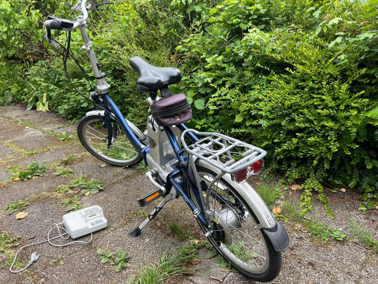 Mijn electrische vouwfiets van het Zwitserse merk FLYER bied ik te koop aan